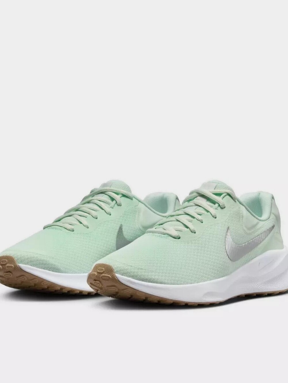 Nike Women's Mint Green Running Sneakers with Silver Swoosh Nike Revolution 7